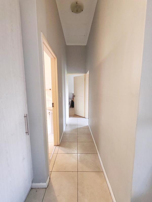 2 Bedroom Property for Sale in Claremont Western Cape